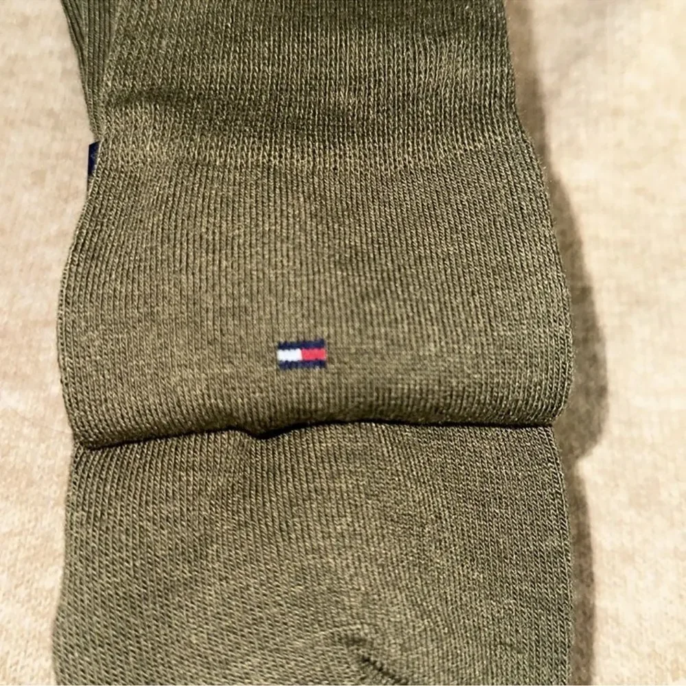 Tommy Hilfiger Shoe Size 7-12 4 Pack Men’s Dress Crew Cotton Blend Socks
